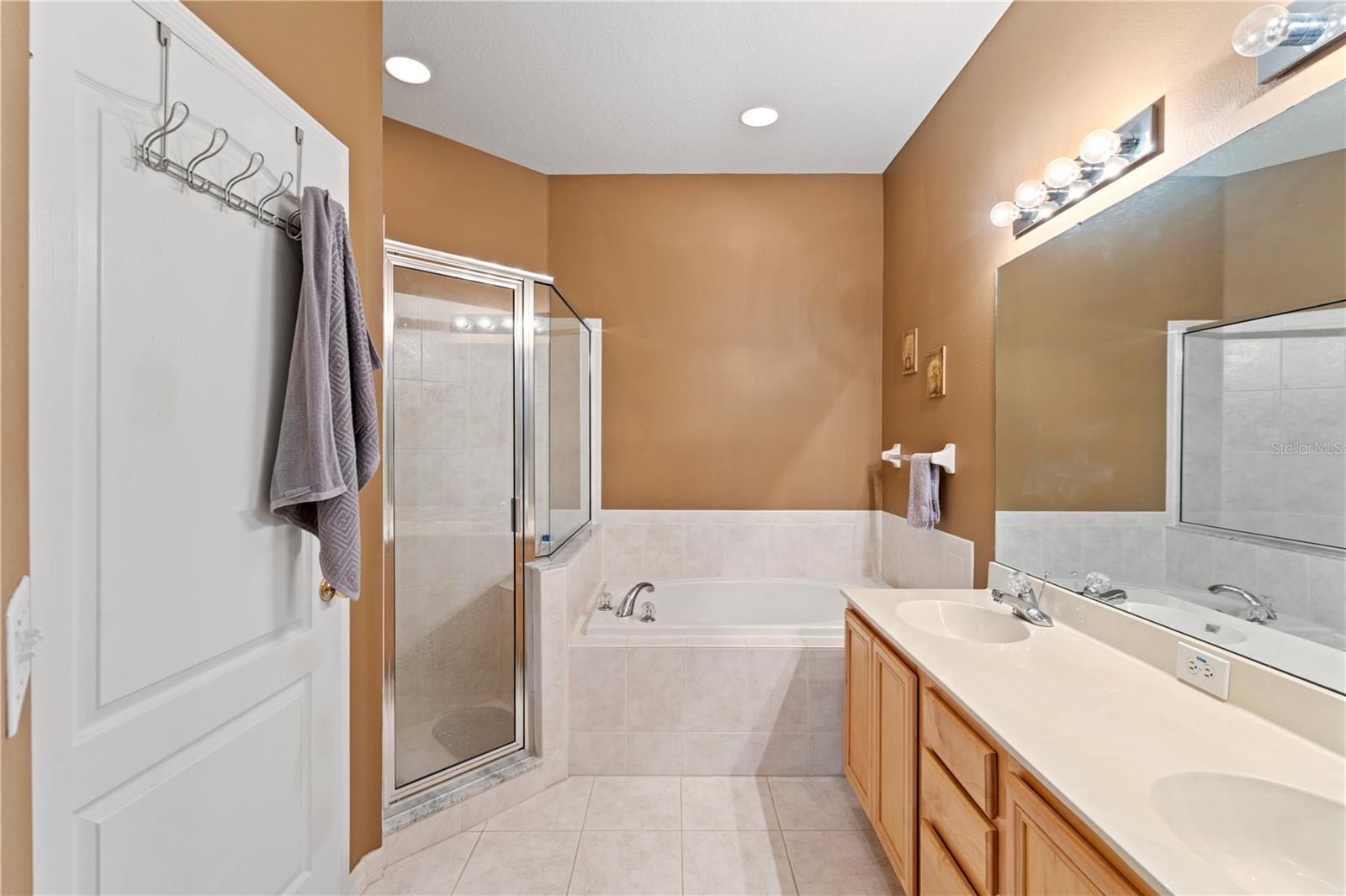 Image 16 of 48 For 19182 Lake Audubon Drive