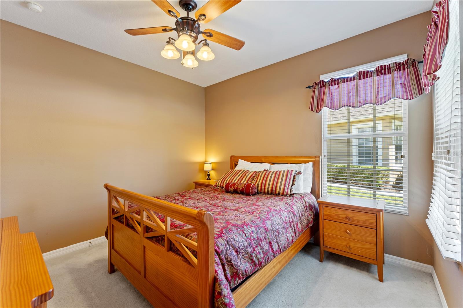 Image 25 of 48 For 19182 Lake Audubon Drive