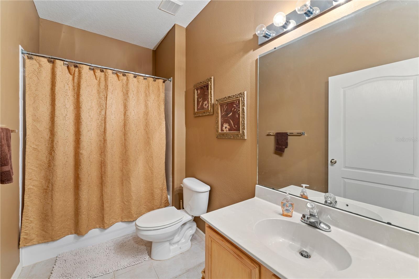 Image 28 of 48 For 19182 Lake Audubon Drive