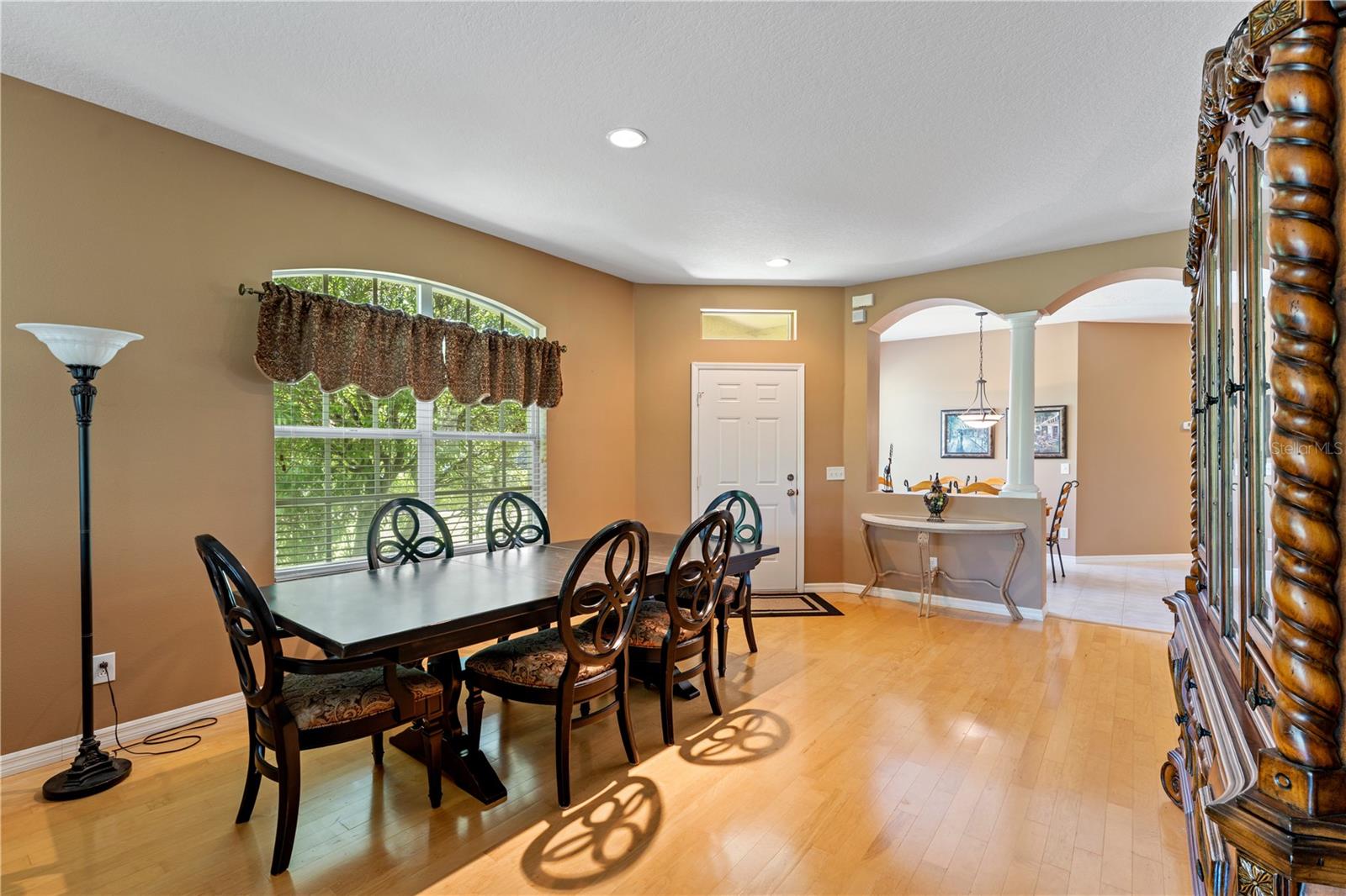 Image 5 of 48 For 19182 Lake Audubon Drive