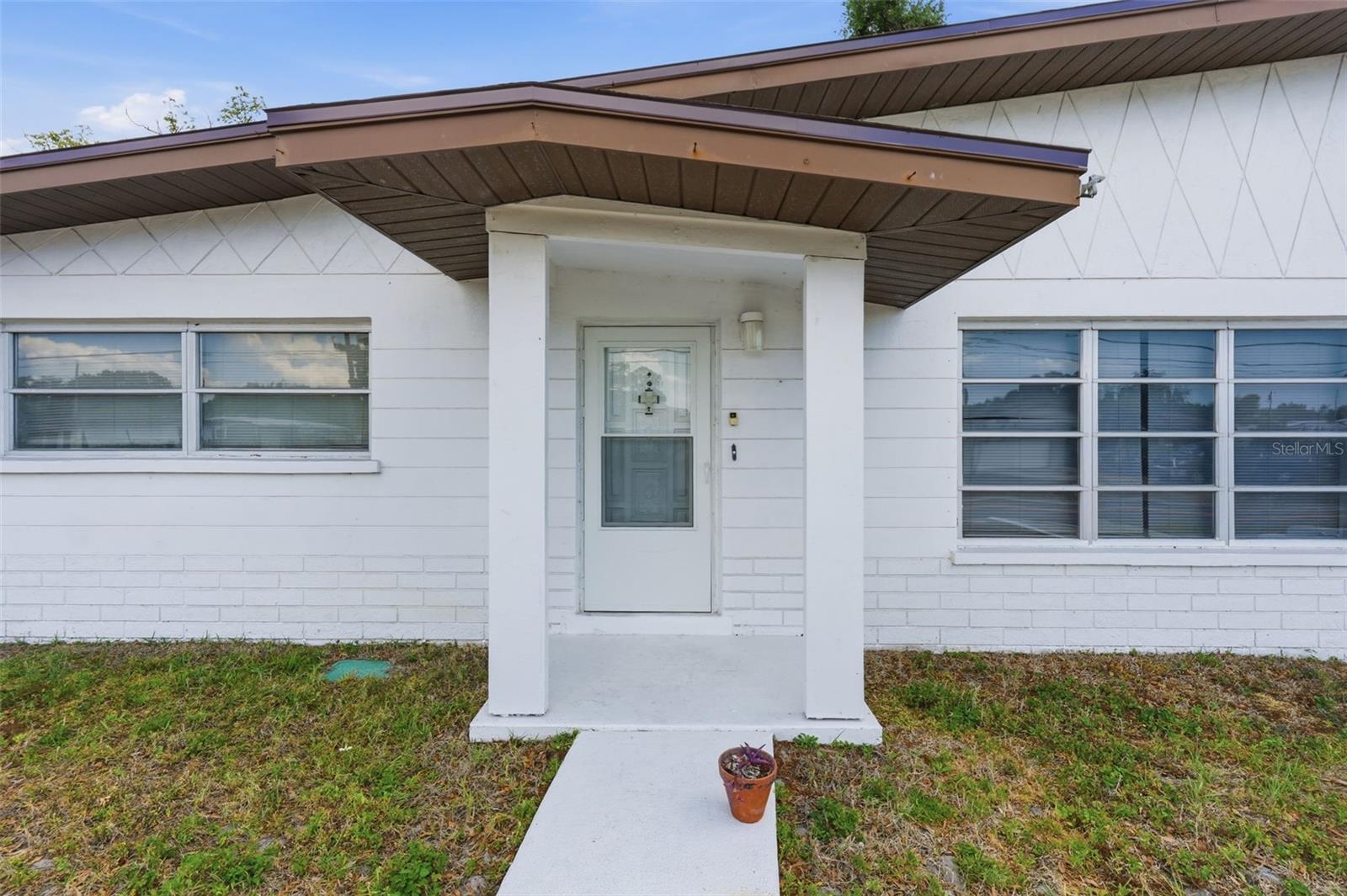 Image 2 of 49 For 11830 86th Avenue