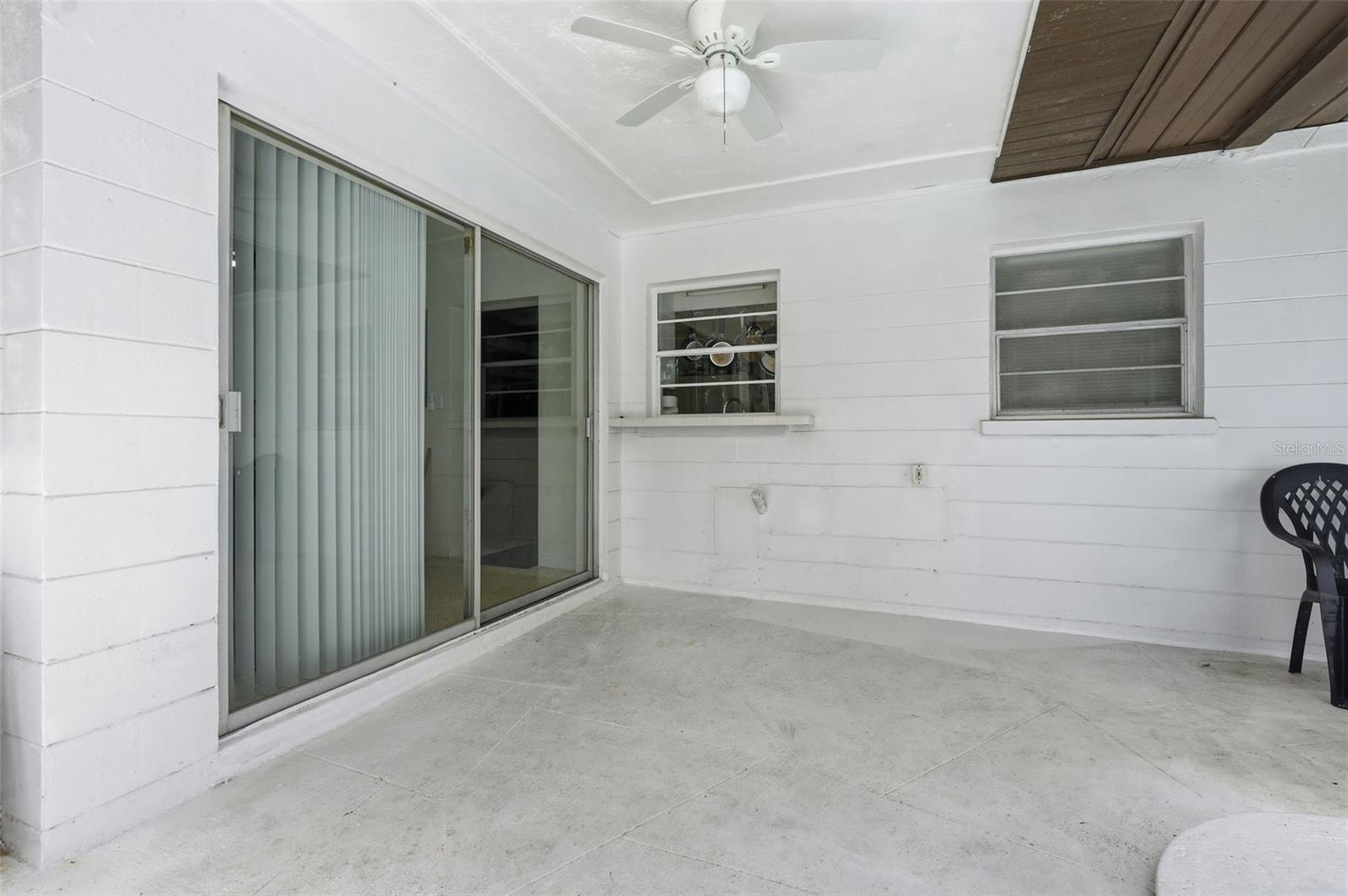 Image 30 of 49 For 11830 86th Avenue