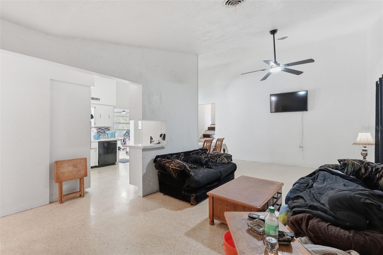 Image 4 of 49 For 11830 86th Avenue