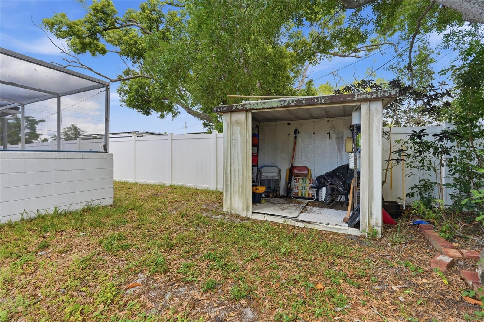 Image 41 of 49 For 11830 86th Avenue