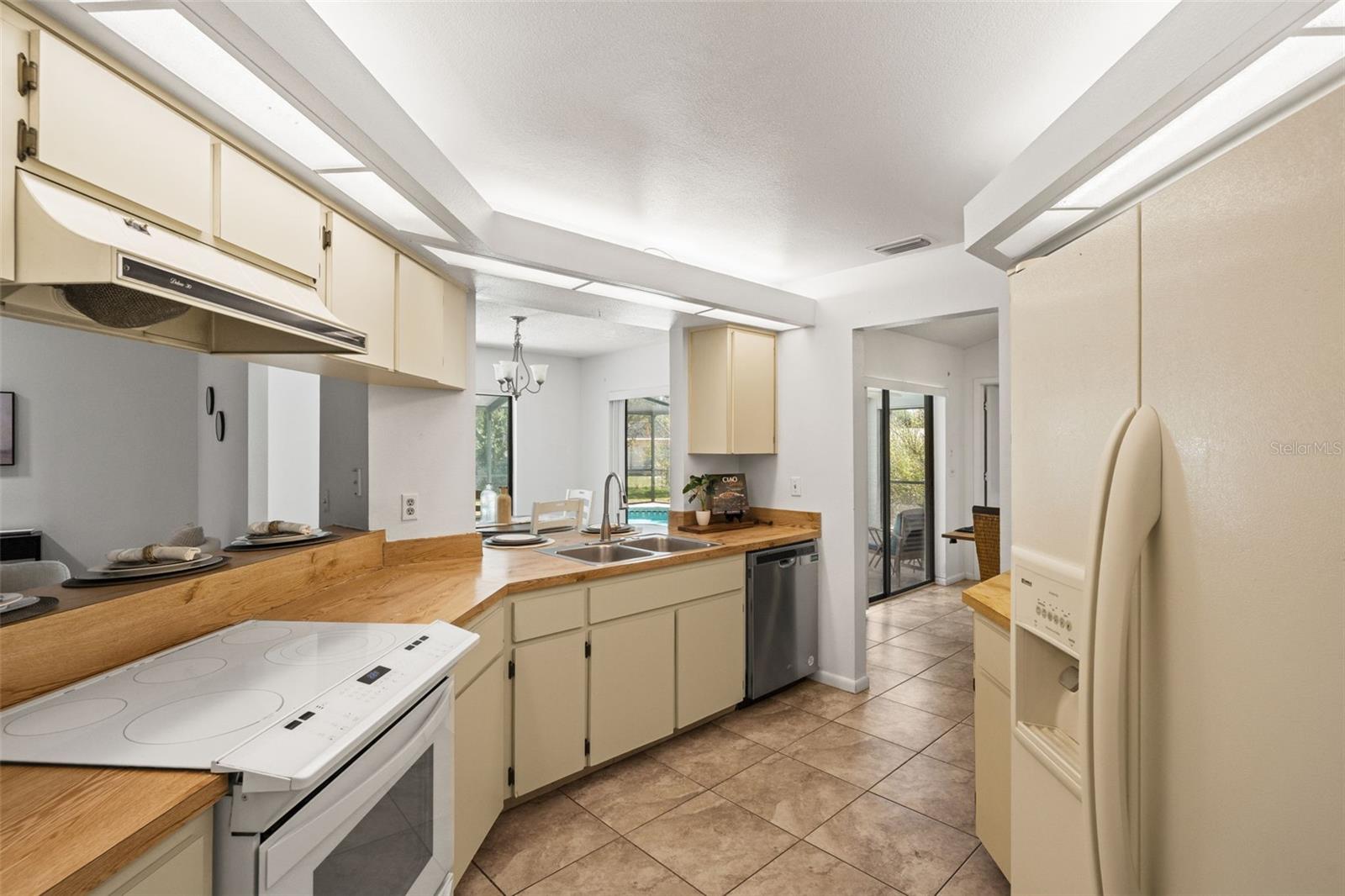 Image 11 of 51 For 1268 Bishop Road