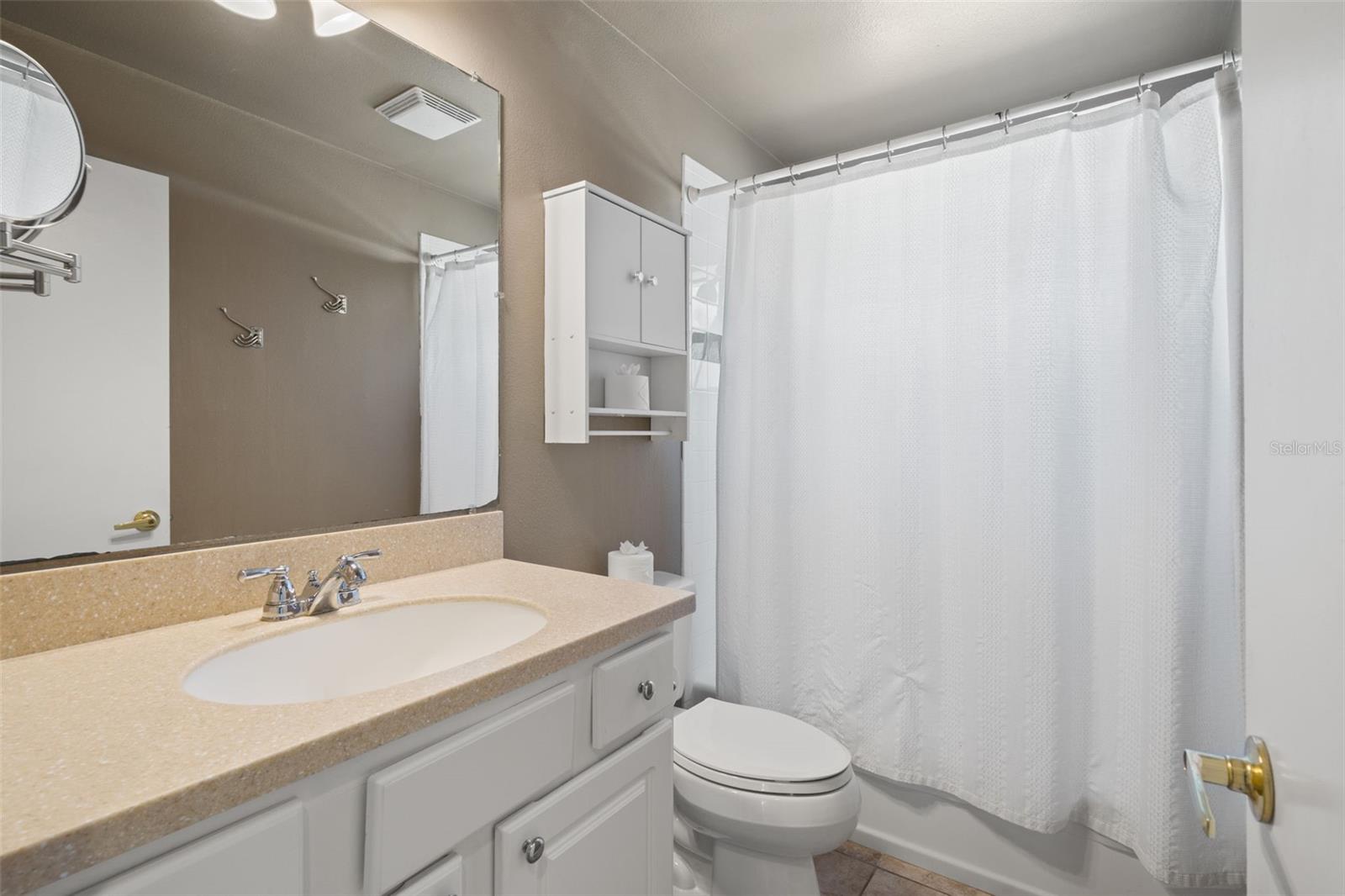 Image 32 of 51 For 1268 Bishop Road