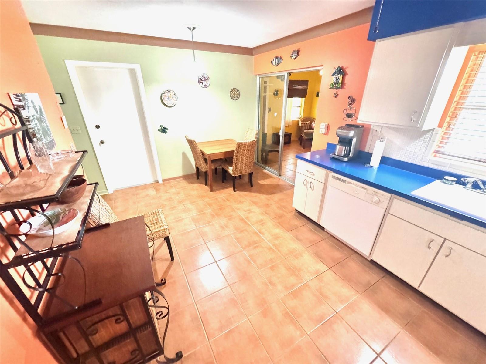 Image 10 of 40 For 1035 Robmar Road