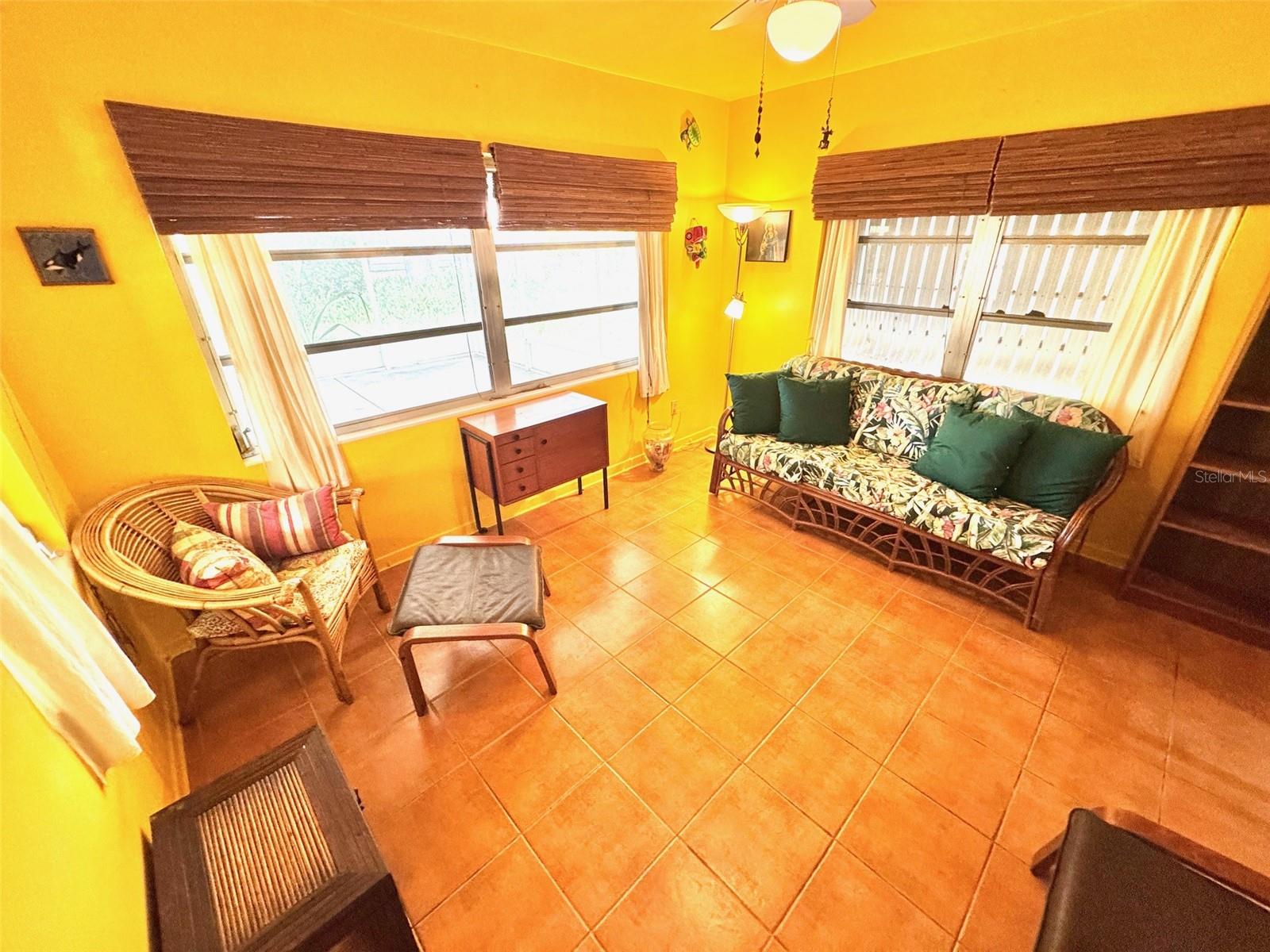 Image 14 of 40 For 1035 Robmar Road