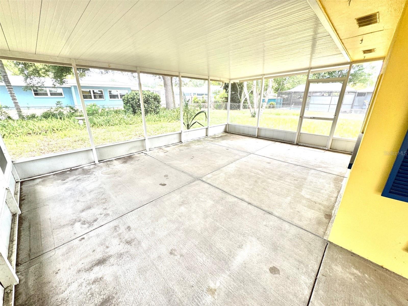 Image 27 of 40 For 1035 Robmar Road