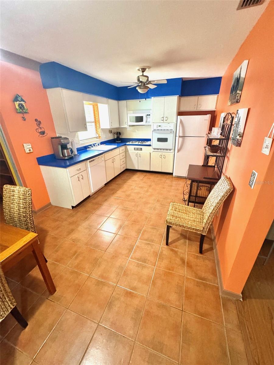 Image 6 of 40 For 1035 Robmar Road