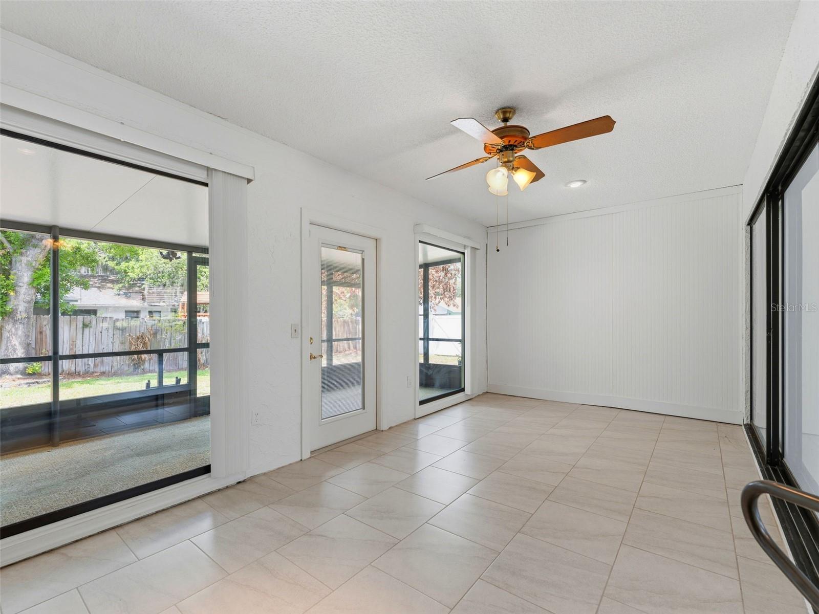 Image 10 of 40 For 1424 Oakwood Lane