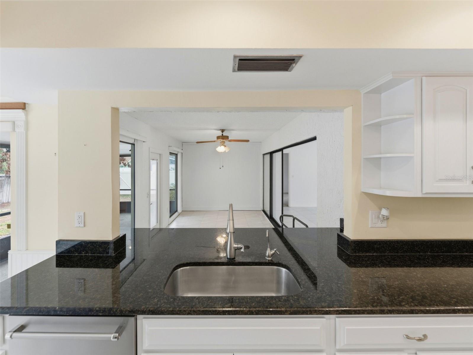 Image 14 of 40 For 1424 Oakwood Lane