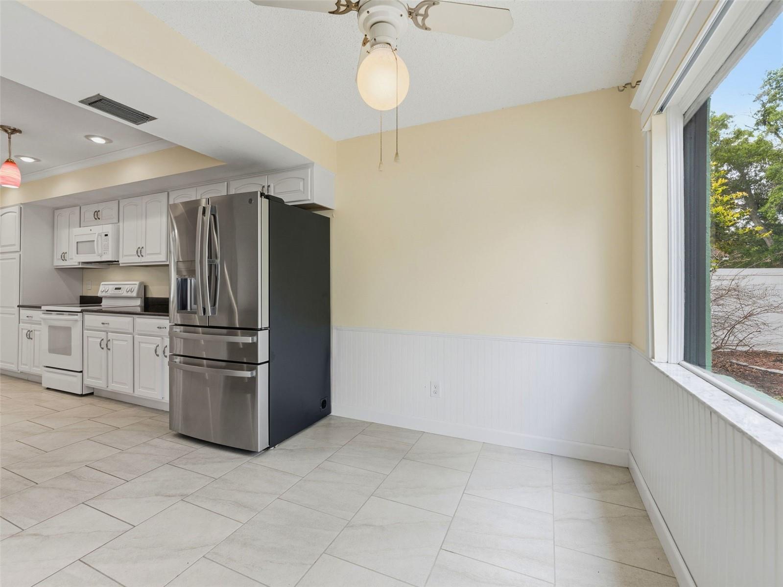 Image 17 of 40 For 1424 Oakwood Lane