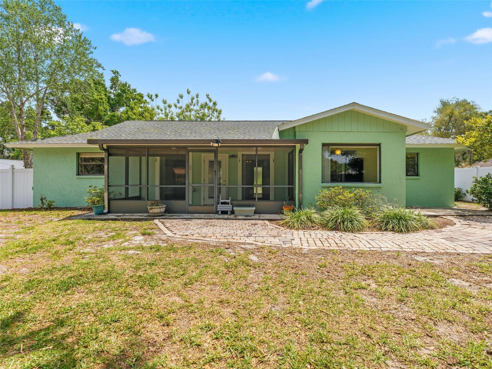 Image 31 of 40 For 1424 Oakwood Lane