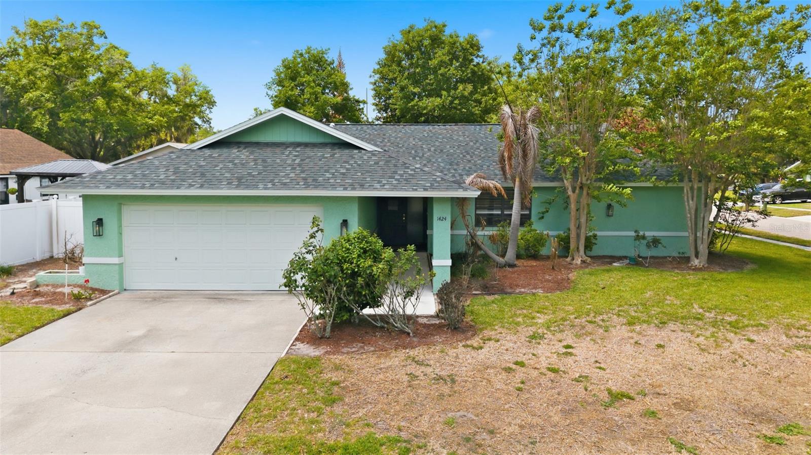 Image 35 of 40 For 1424 Oakwood Lane