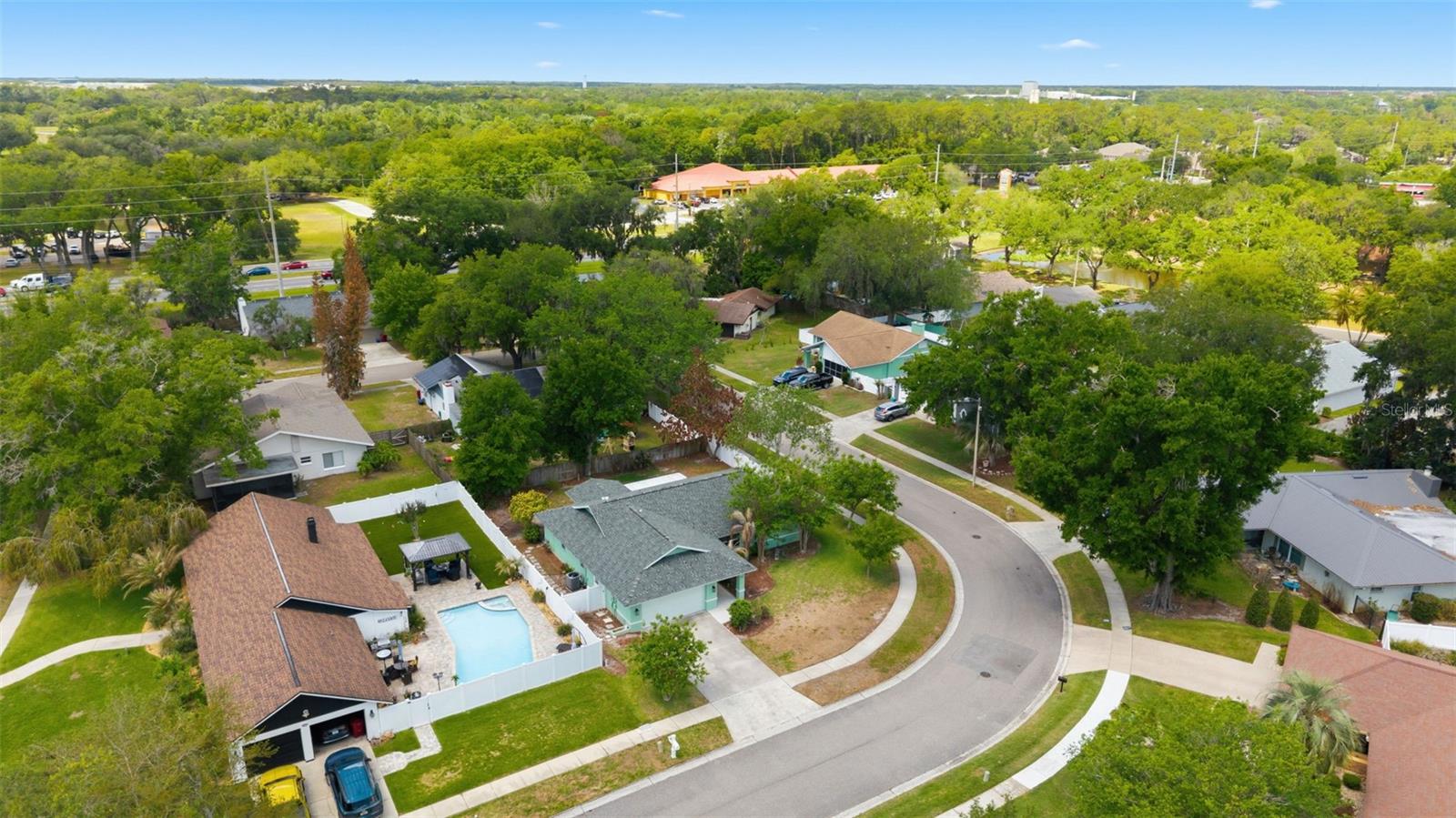 Image 36 of 40 For 1424 Oakwood Lane