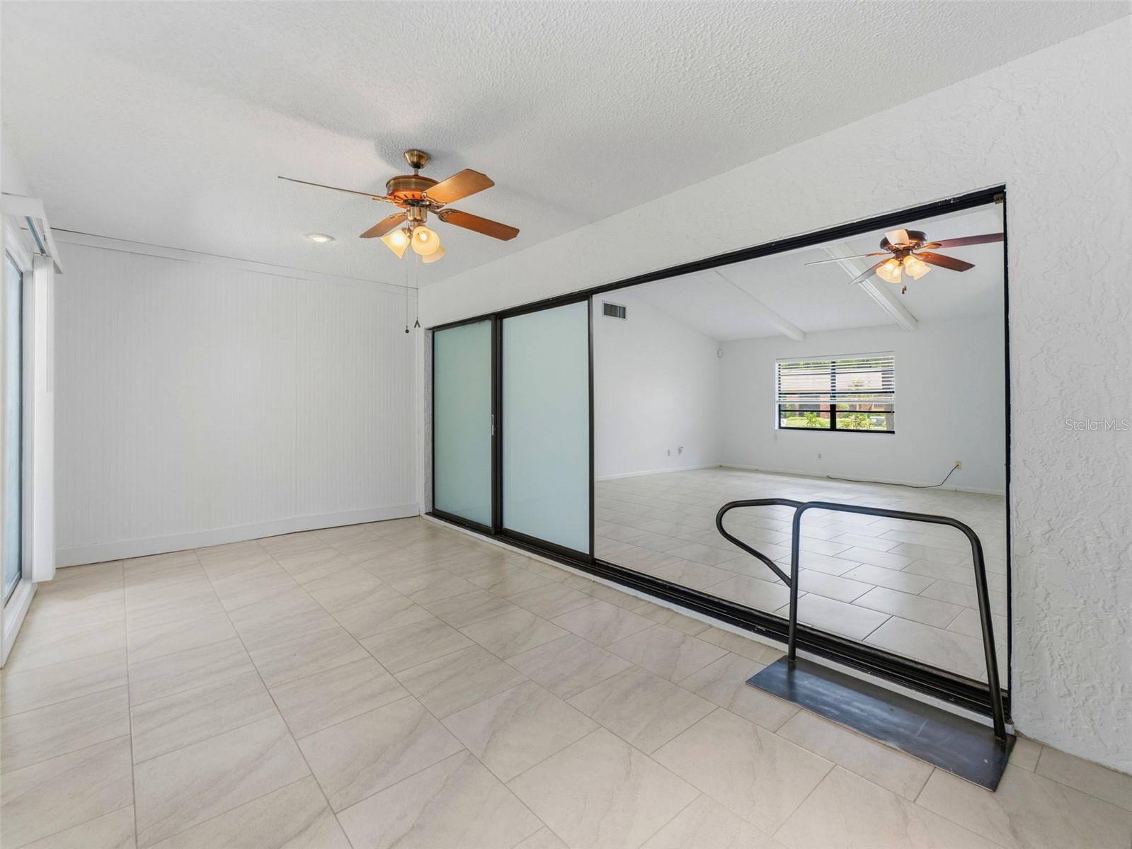 Image 9 of 40 For 1424 Oakwood Lane