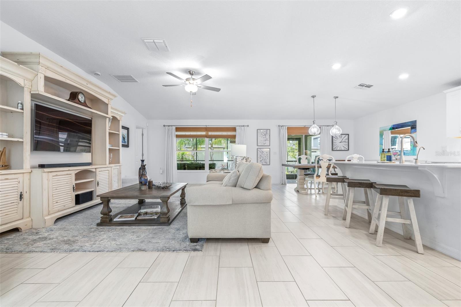 Image 11 of 75 For 8969 Little Bluestem Drive