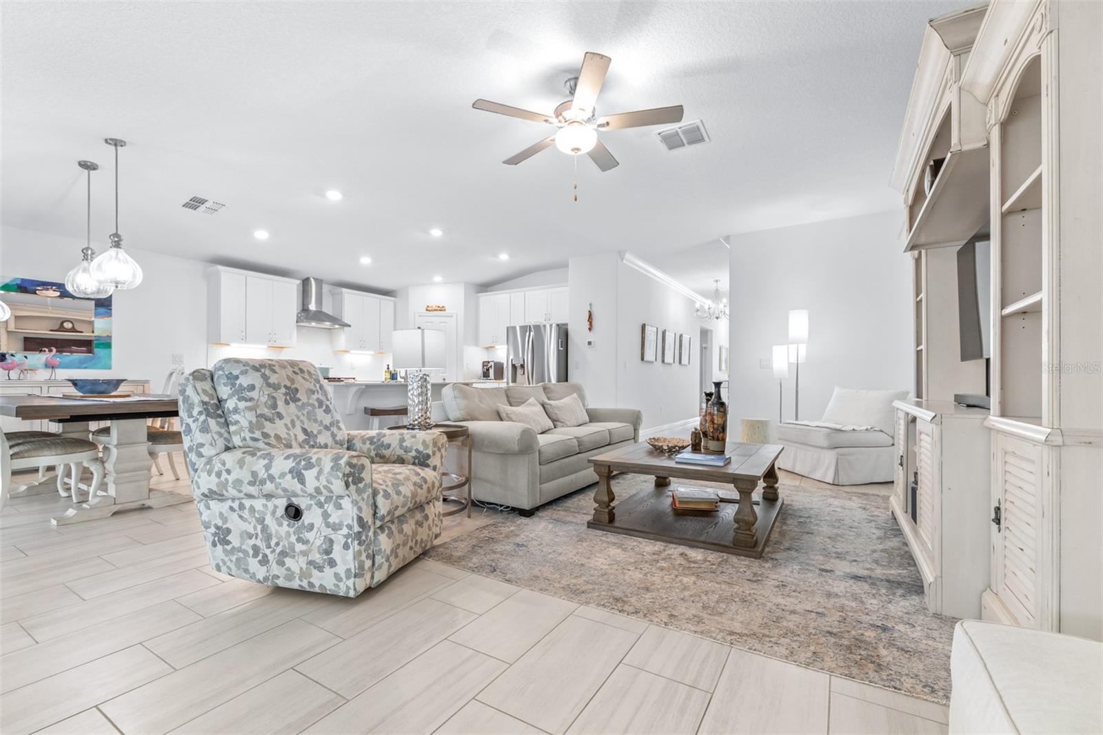 Image 13 of 75 For 8969 Little Bluestem Drive