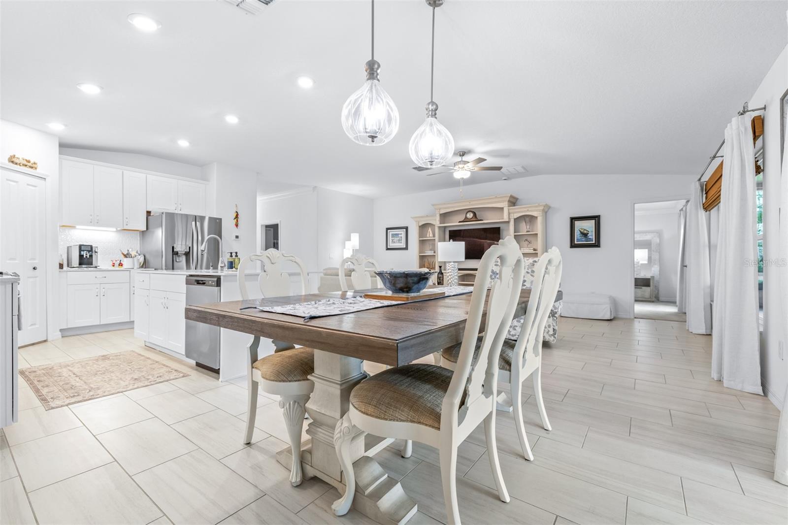 Image 5 of 75 For 8969 Little Bluestem Drive