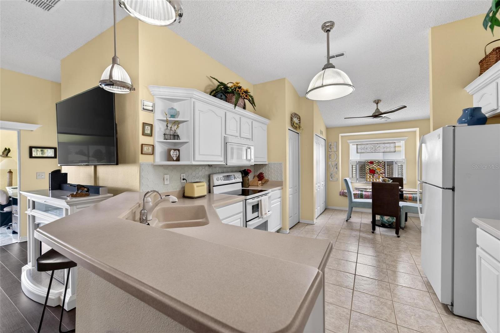 Image 14 of 66 For 2312 Brookfield Greens Circle 61