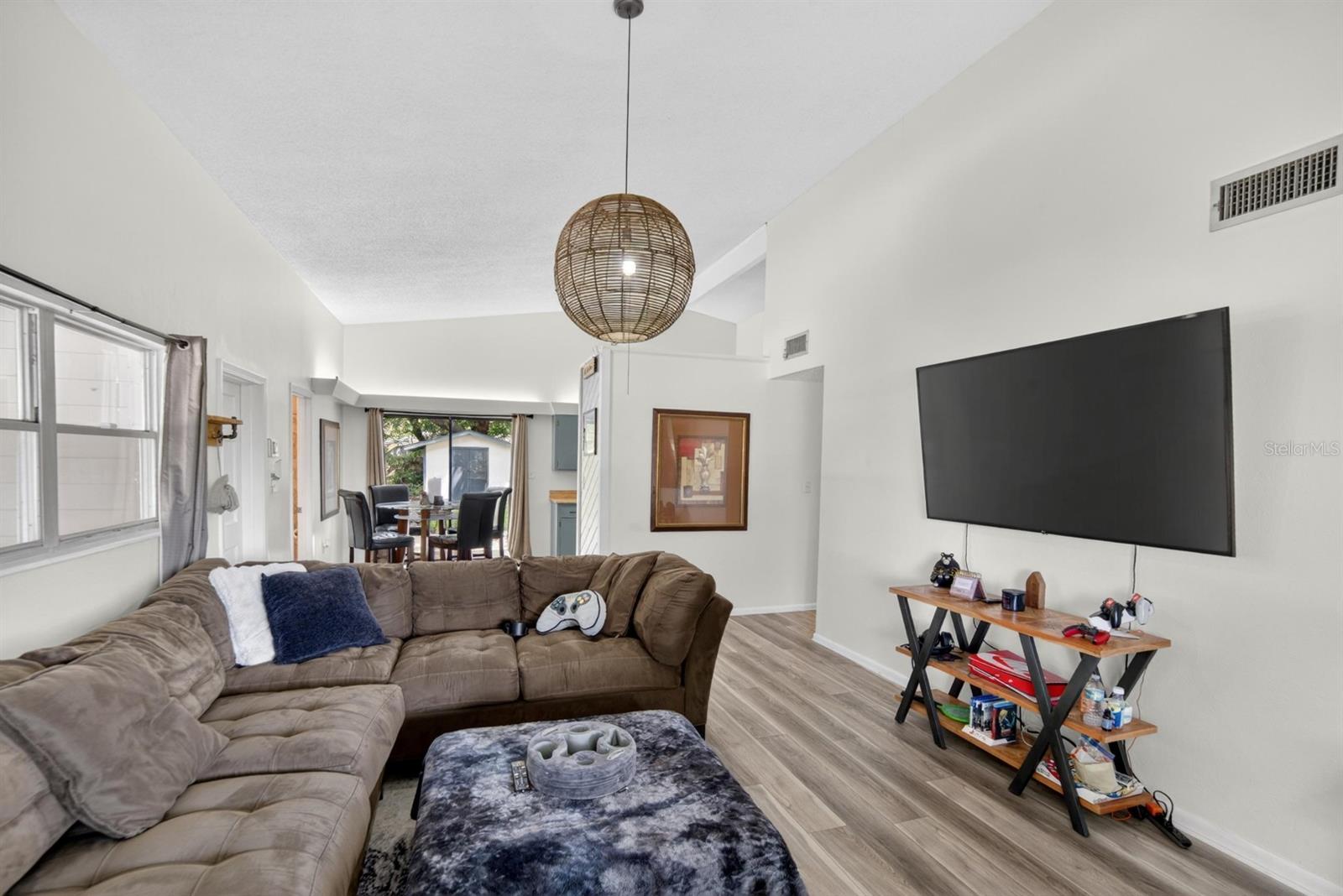 Image 26 of 38 For 113 6th Jpv Street