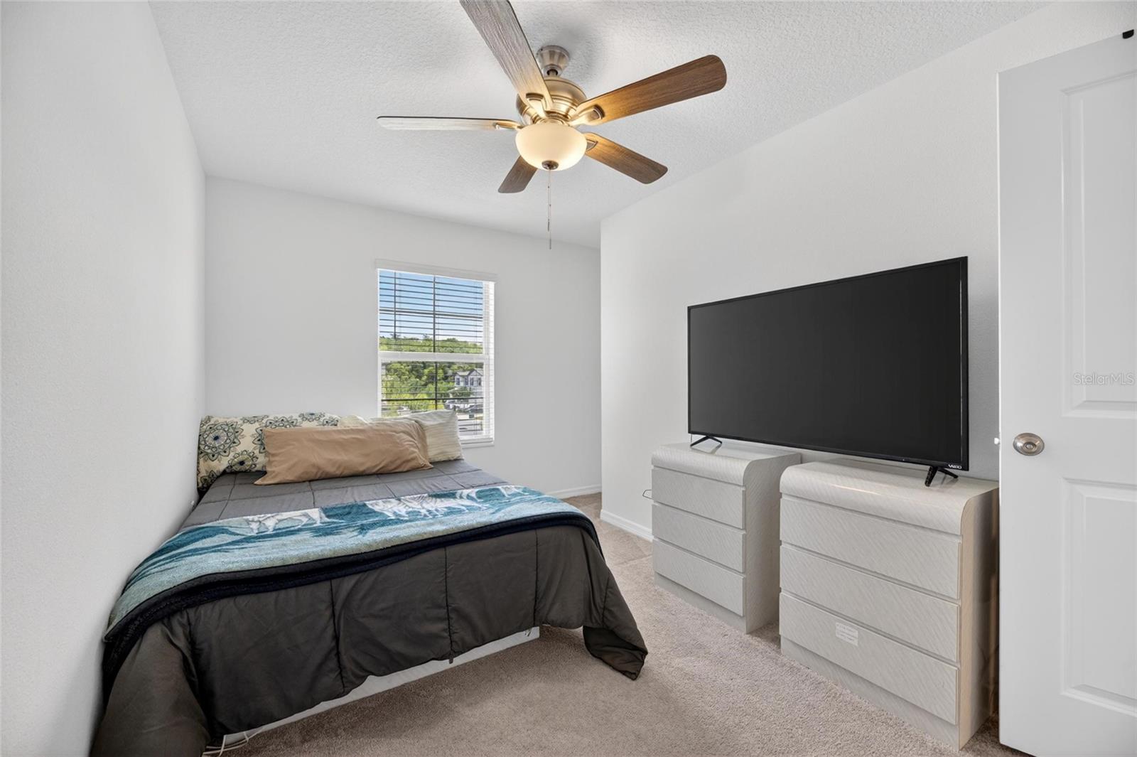 Image 33 of 61 For 5084 Forum Blvd