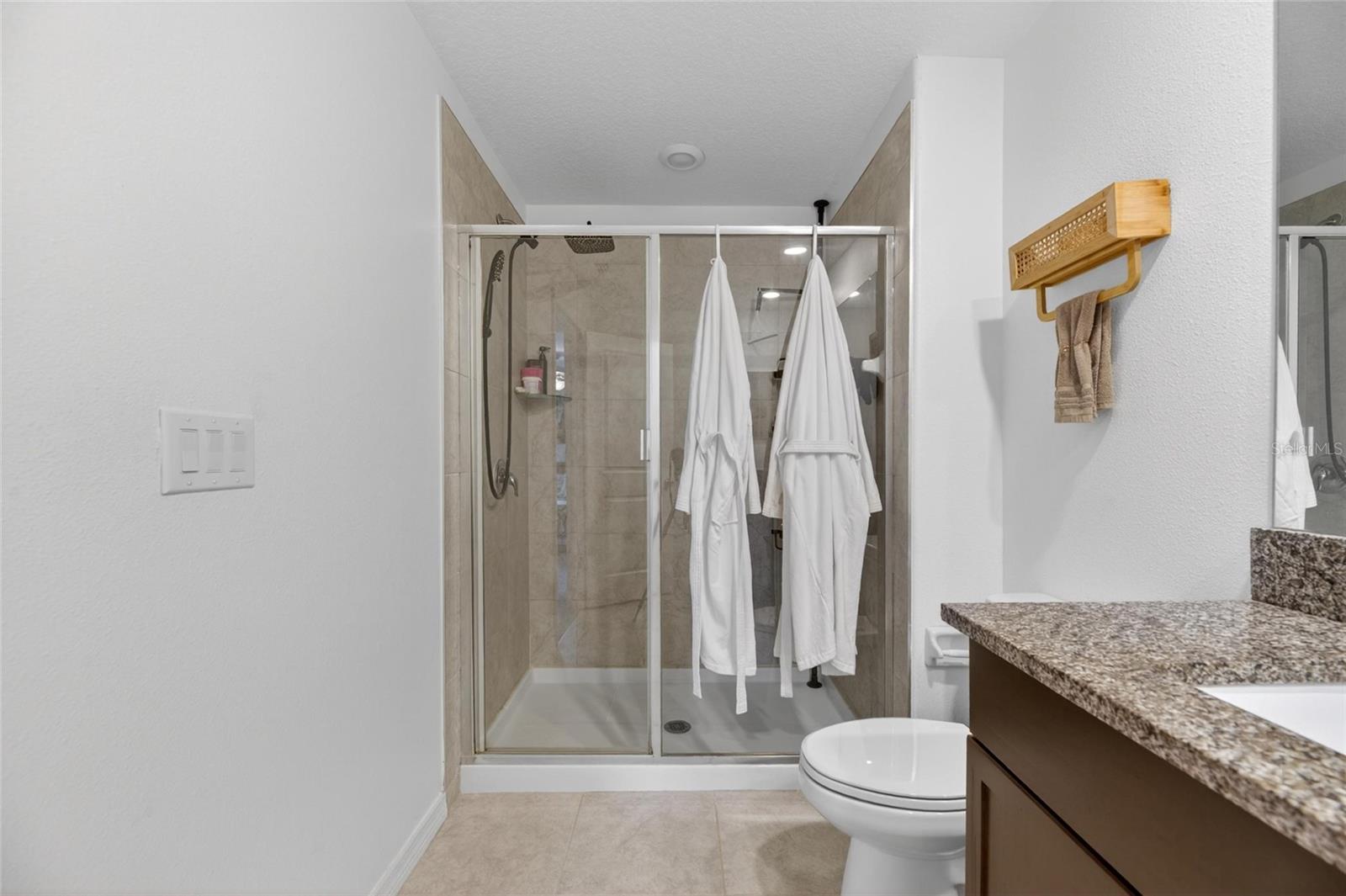 Image 44 of 61 For 5084 Forum Blvd