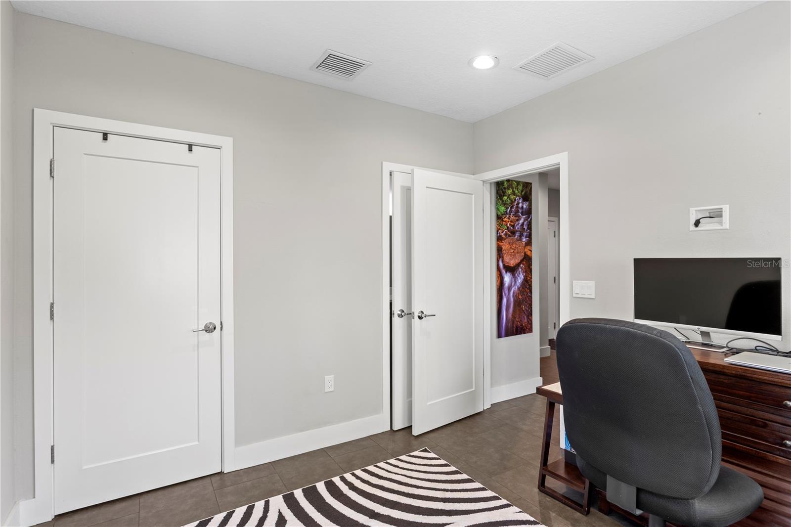 Image 13 of 46 For 2521 11th Place N