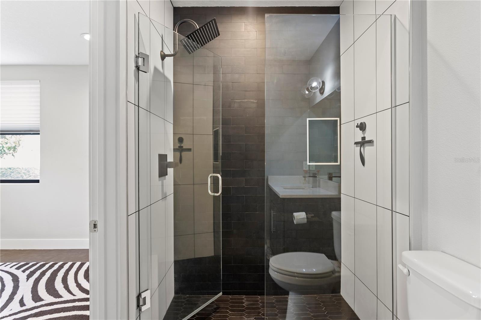 Image 15 of 46 For 2521 11th Place N