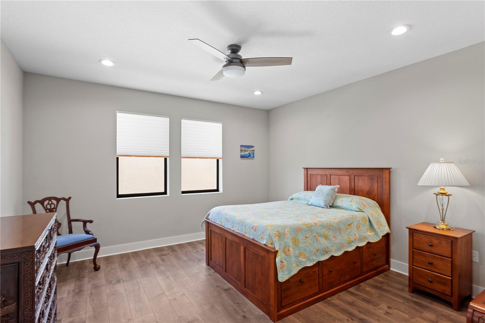 Image 18 of 46 For 2521 11th Place N