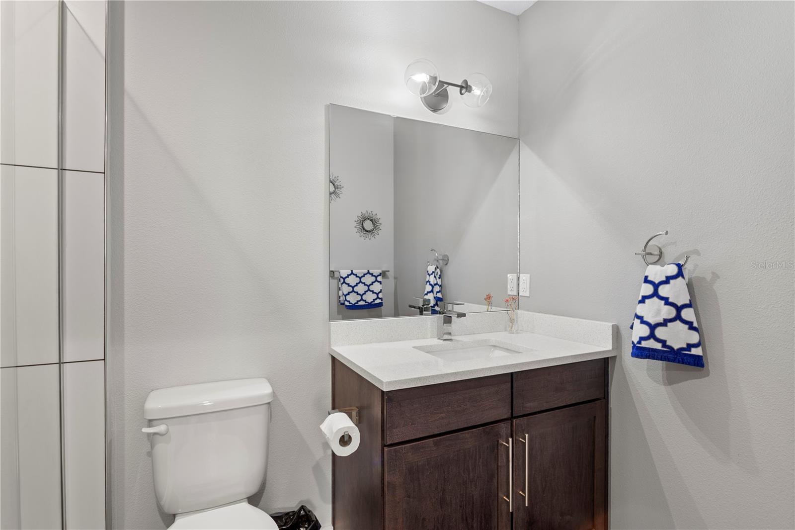 Image 20 of 46 For 2521 11th Place N