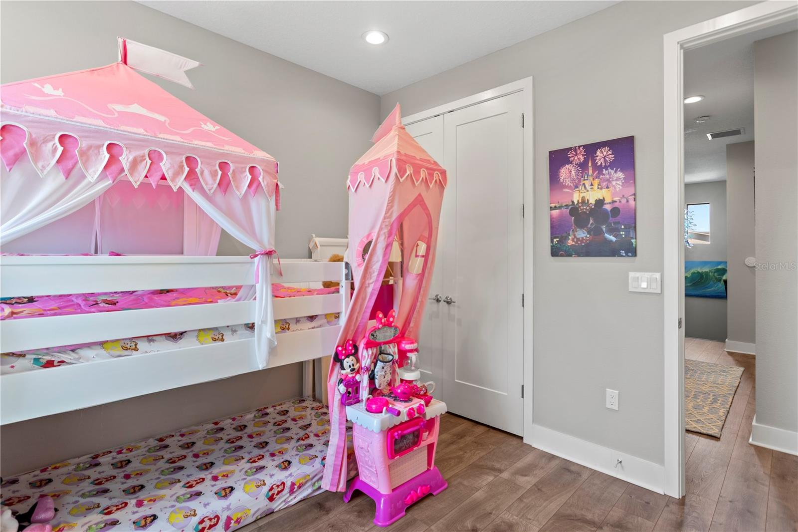 Image 23 of 46 For 2521 11th Place N