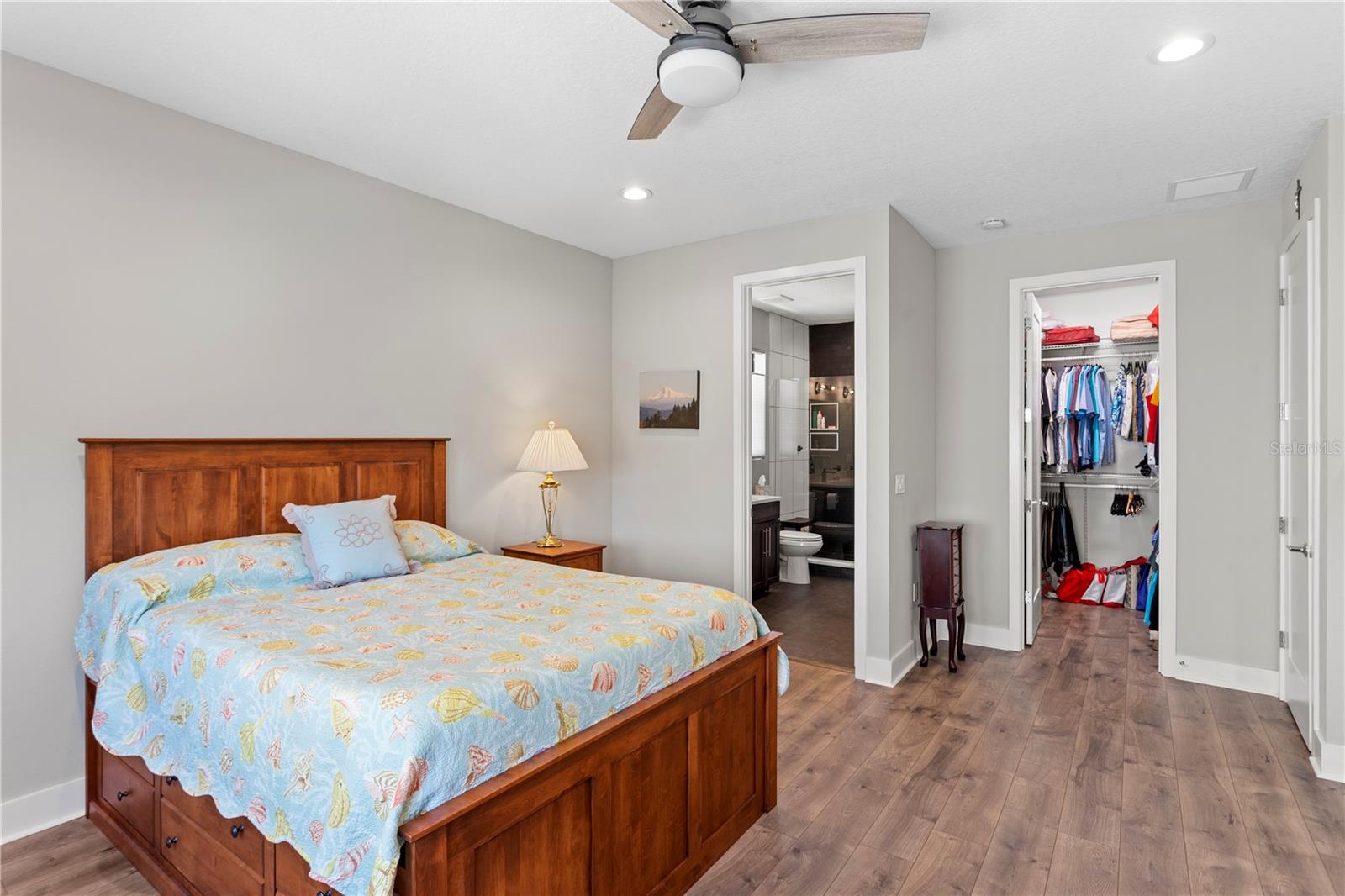 Image 28 of 46 For 2521 11th Place N