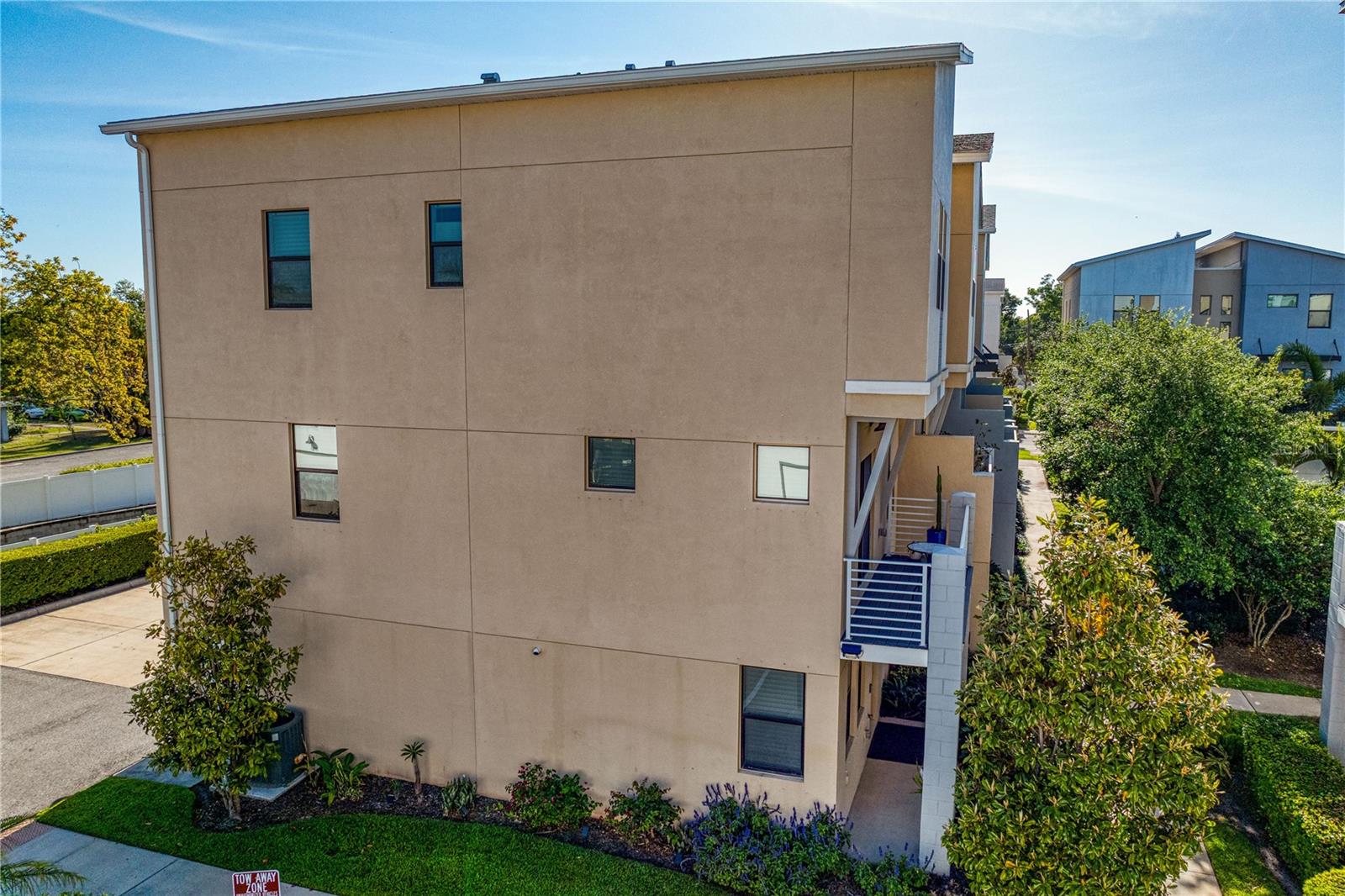 Image 44 of 46 For 2521 11th Place N