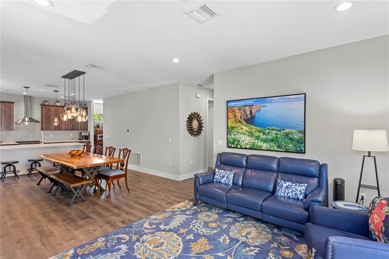 Image 8 of 46 For 2521 11th Place N