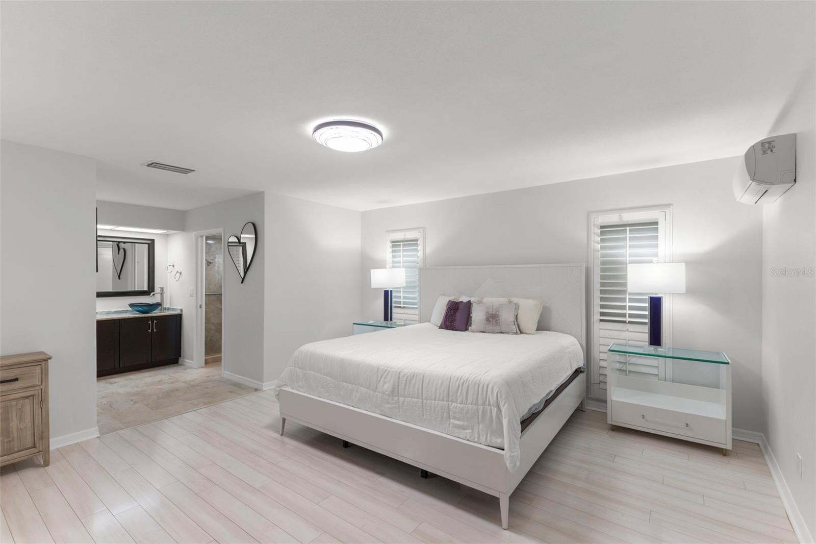 Image 19 of 35 For 2836 Quail Hollow Road W