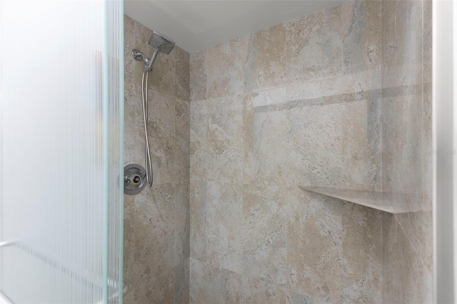 Image 21 of 35 For 2836 Quail Hollow Road W