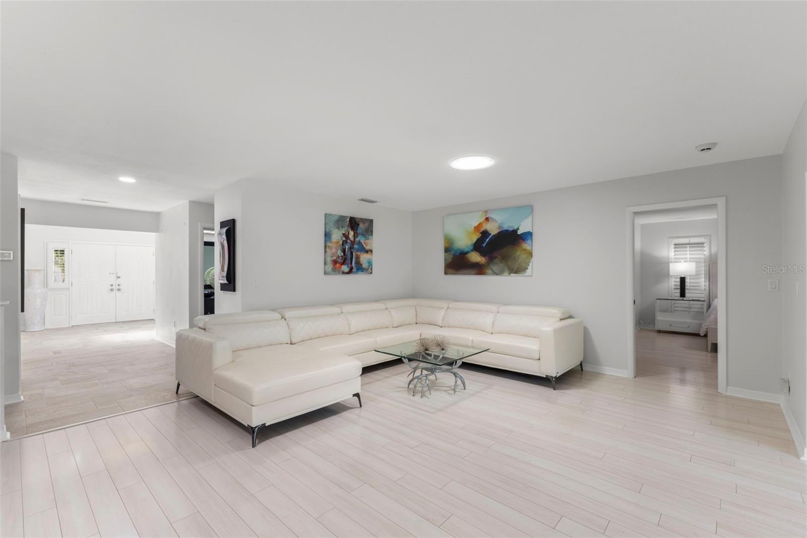 Image 3 of 35 For 2836 Quail Hollow Road W