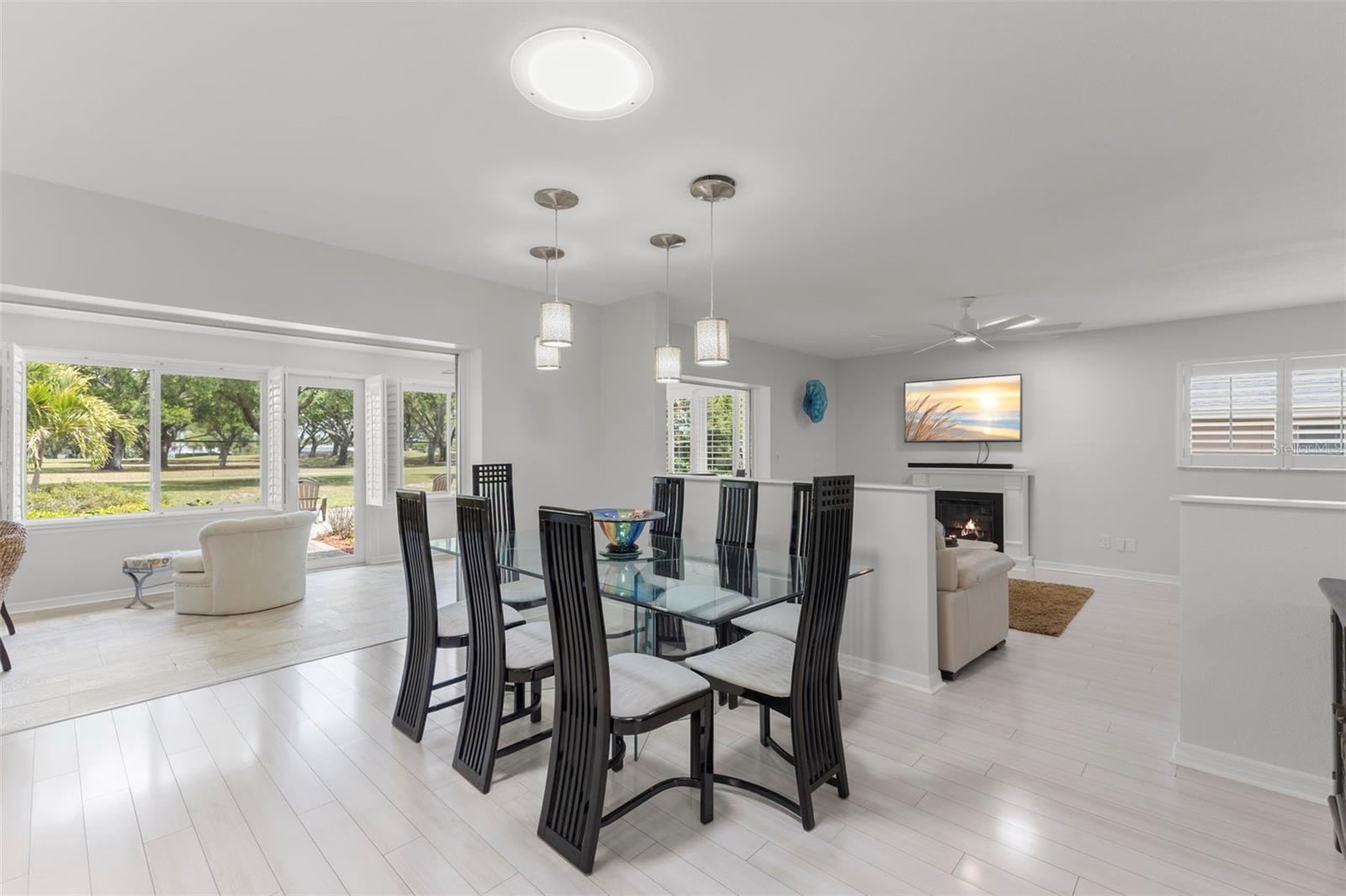 Image 4 of 35 For 2836 Quail Hollow Road W