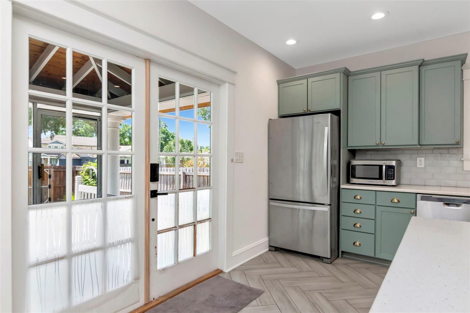 Image 10 of 45 For 1601 Powhatan Avenue