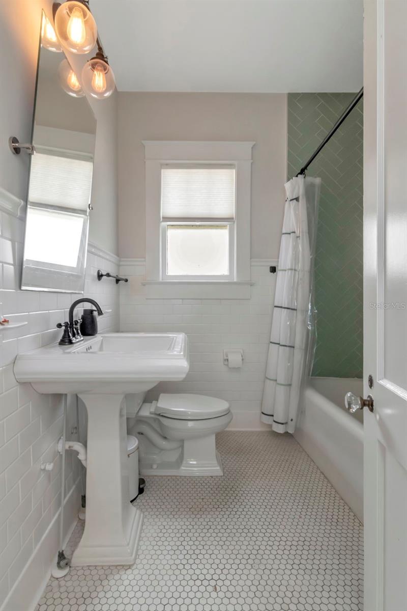 Image 30 of 45 For 1601 Powhatan Avenue