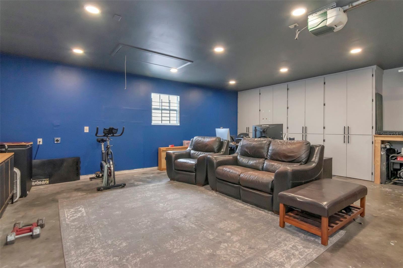 Image 43 of 45 For 1601 Powhatan Avenue