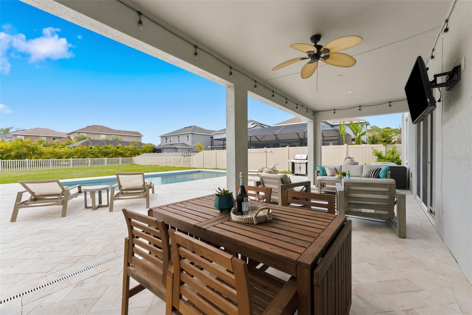 Image 30 of 39 For 8012 Red Orchard Court