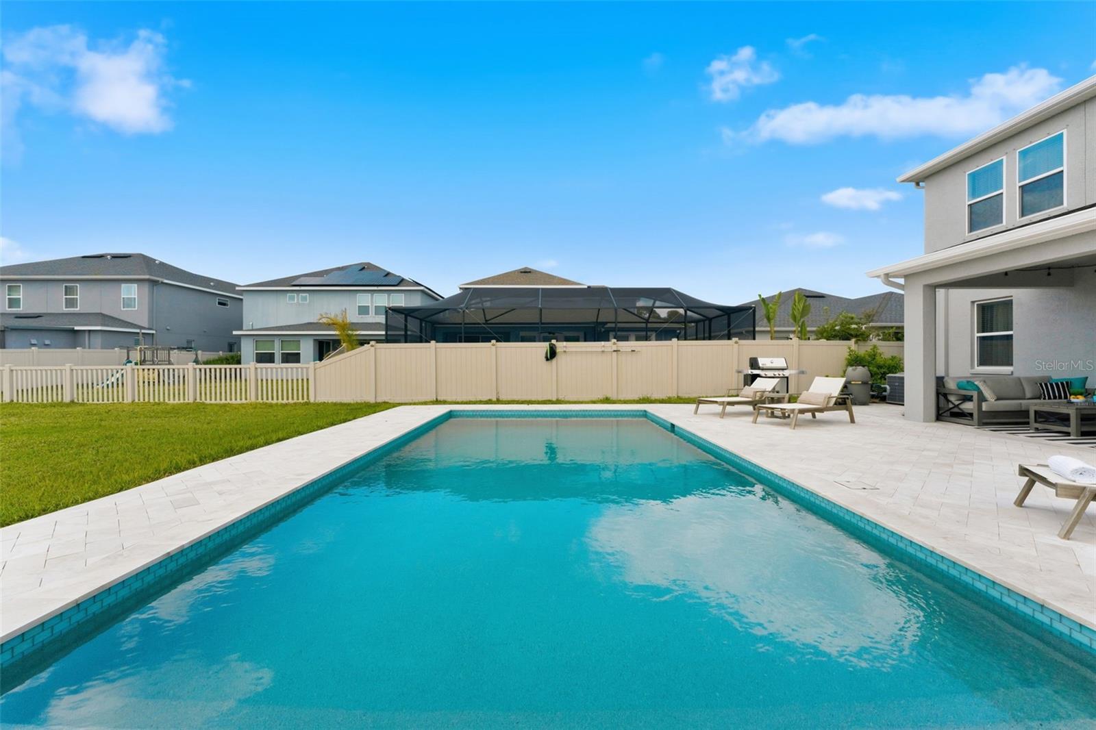 Image 32 of 39 For 8012 Red Orchard Court