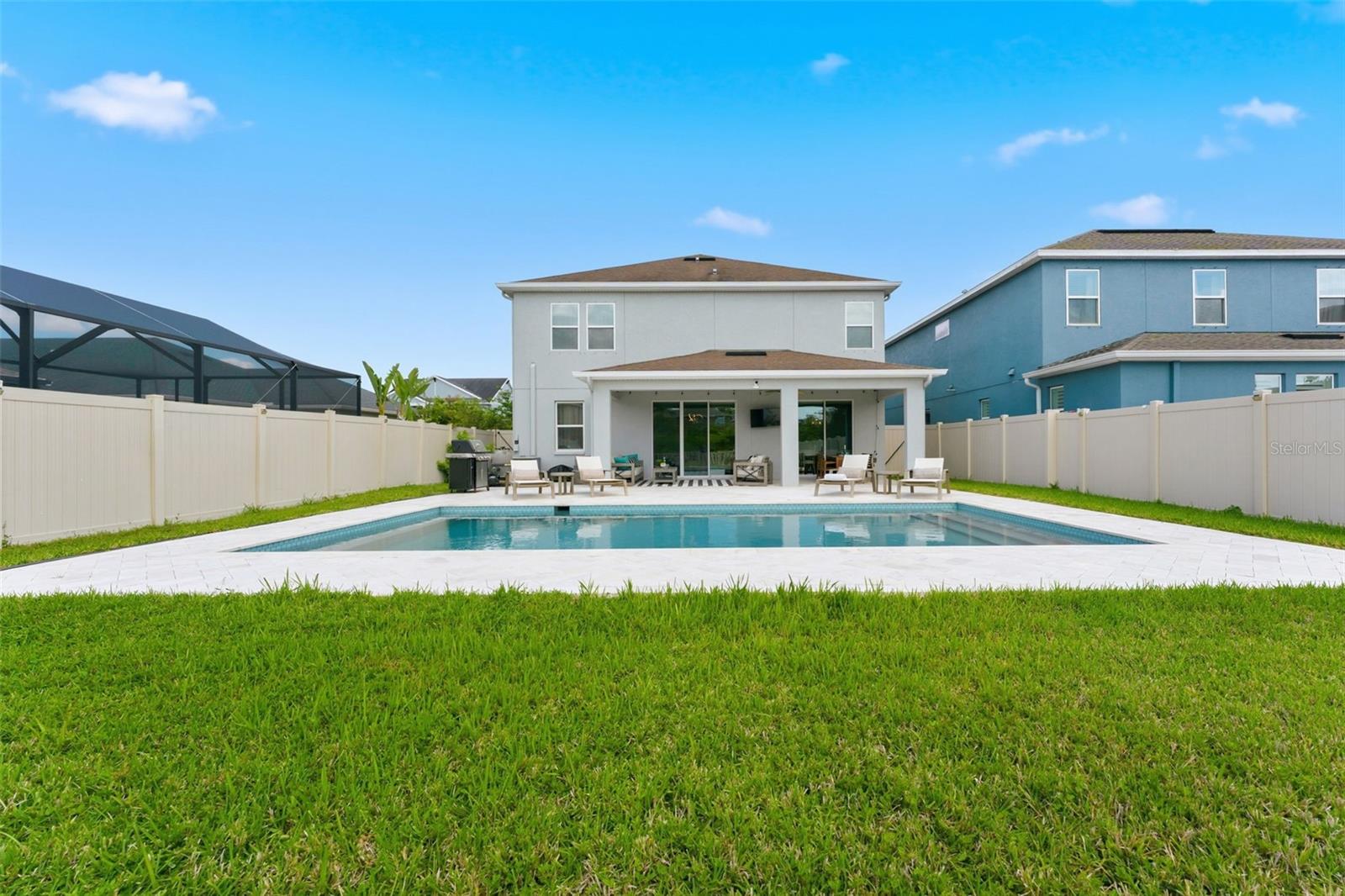 Image 35 of 39 For 8012 Red Orchard Court