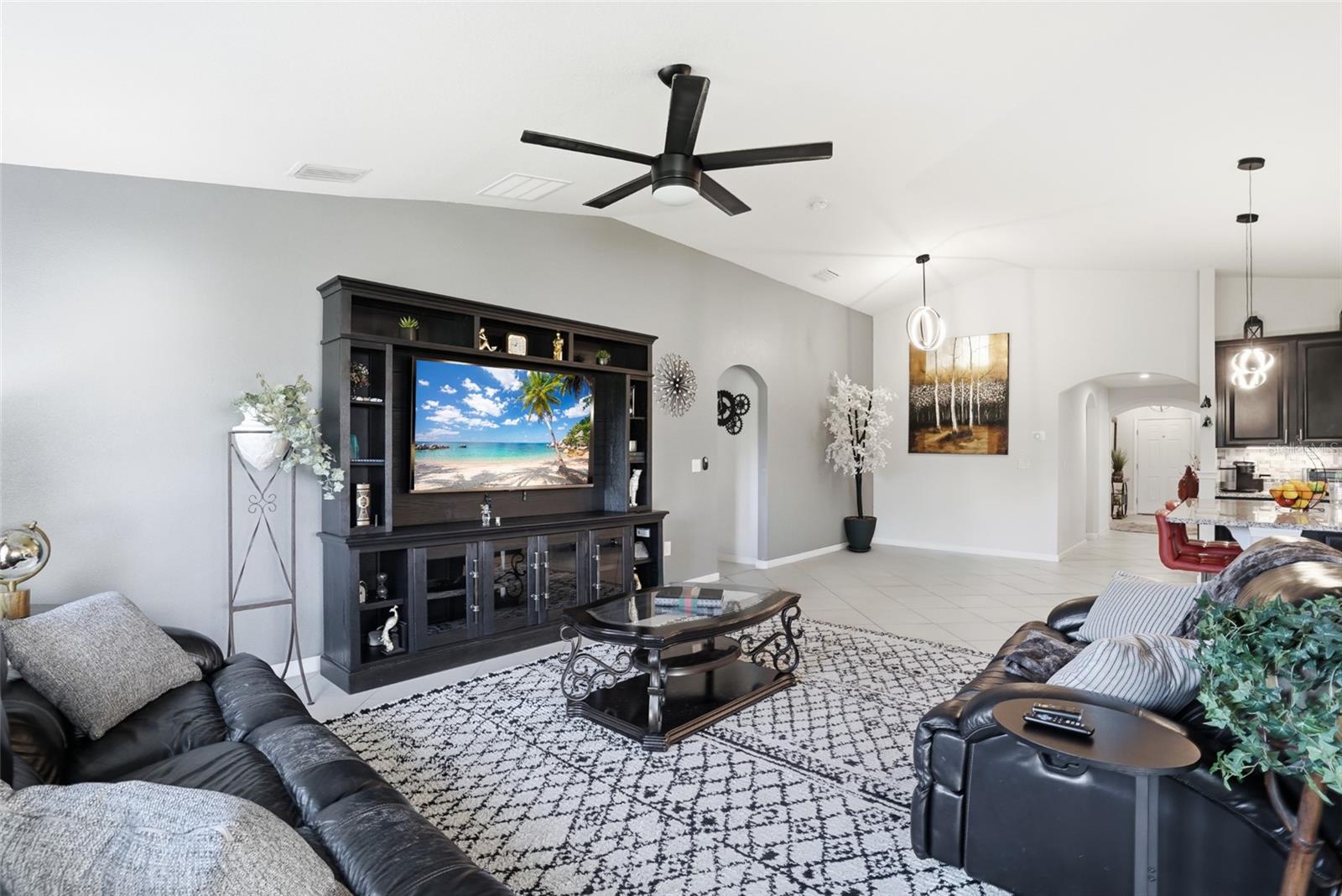 Image 10 of 55 For 11005 Daybreak Glen