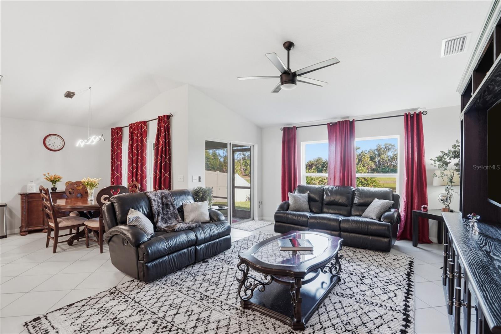 Image 11 of 55 For 11005 Daybreak Glen