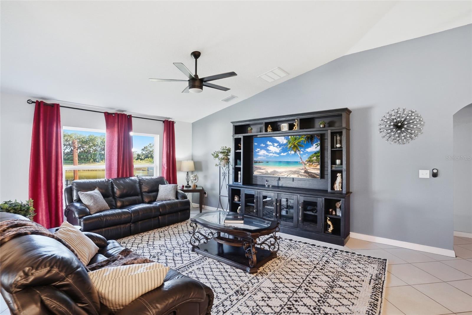 Image 13 of 55 For 11005 Daybreak Glen