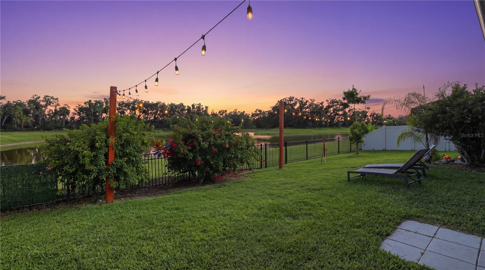 Image 34 of 55 For 11005 Daybreak Glen